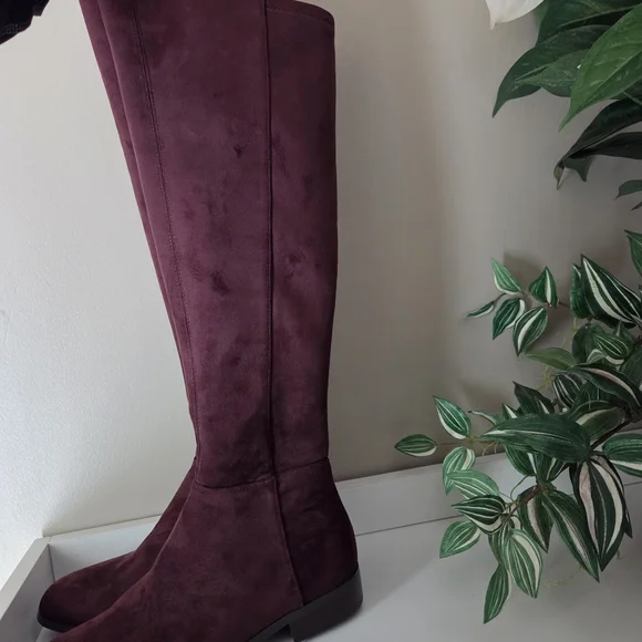 Michael Kors Women's Burgundy Suede Boots Size 6 - Picture 7 of 16